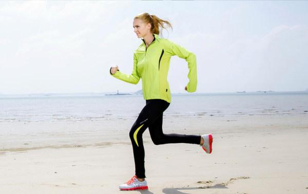 跑步的时候穿什么好呢？美还是舒服？